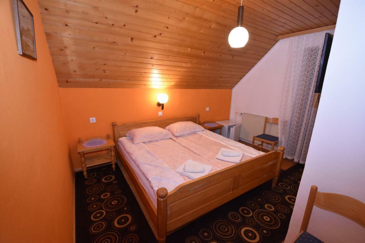 Guest House Znidar Bohinj ภายนอก รูปภาพ
